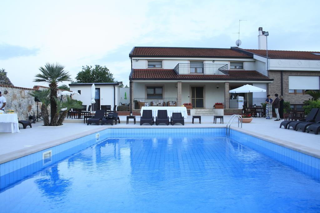 Villa Genny Altamura Exterior photo